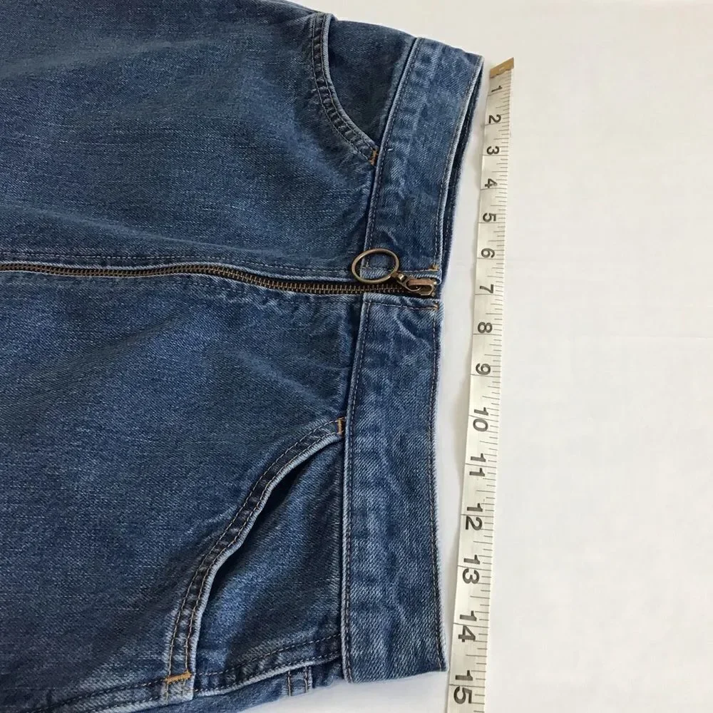 Levi’s Denim Mini Skirt Blue Front Zip Denim Mini Skirt Size 28